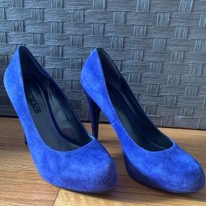 Dark Blue Heel
